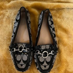 Coach Sophy q365 loafer size 9, gray/black
